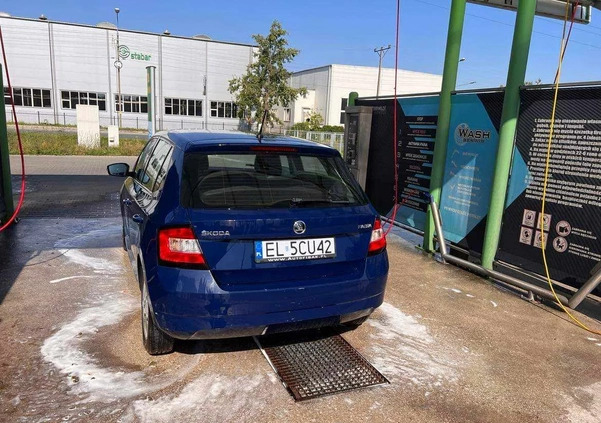 Skoda Fabia cena 22000 przebieg: 230000, rok produkcji 2018 z Warszawa małe 7